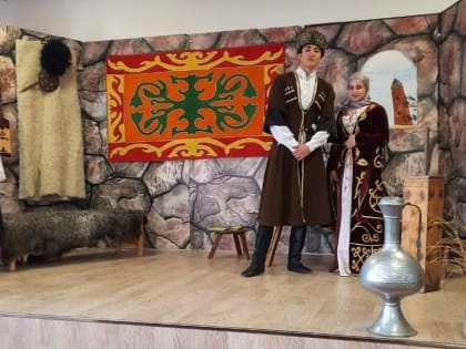 В РДНТ Ингушетии к Декаде ингушского языка и литературы открылась выставка истингов