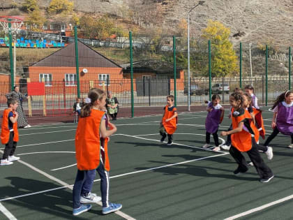 Школьники сельского поселения Ольгетти переехали в новую школу