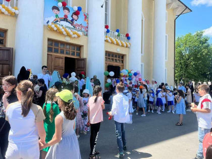 Залина Льянова посетила мероприятие посвященное Международному дню защиты детей