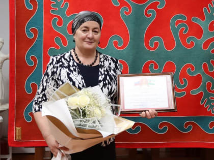 В Ингушском государственном музее краеведения имени Т.Х. Мальсагова состоялось торжественное открытие уникальной выставки традиционных ингушских войлочных ковров «Наьсаре»