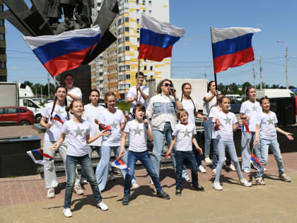 Партийцы 12 июня приняли участие в организации и праздновании Дня России