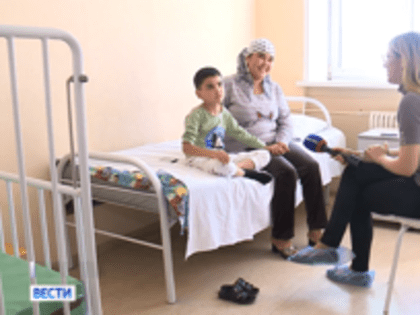 Новосибирские врачи провели уникальную операцию семилетнему мальчику из Таджикистана