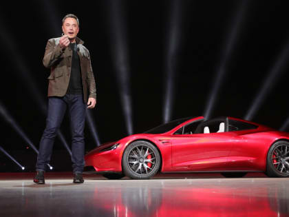 Компании Илона Маска разрешили испытывать чипы для мозга на людях