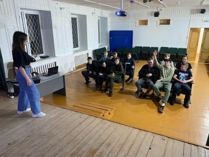 В доме культуры «Зарайский» в рамках беседы по профилактике «Здоровье - дорога к долголетию». 