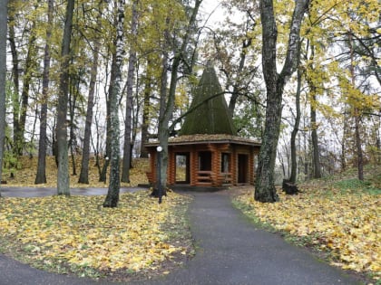 Посетителям парка "Городок" не дают скучать
