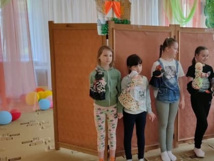 Юным лидинцам показали кукольное представление