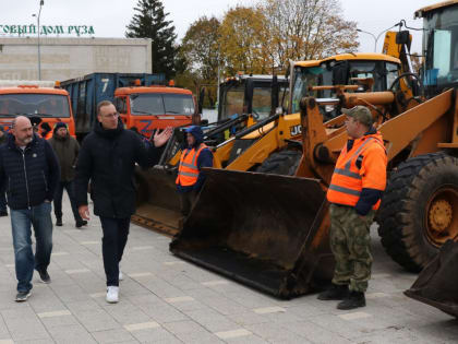Антон Велиховский проверил в Рузском округе готовность коммунальной техники