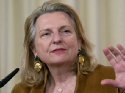 Кнайсль проиллюстрировала визит европейцев к Путину картиной Серова