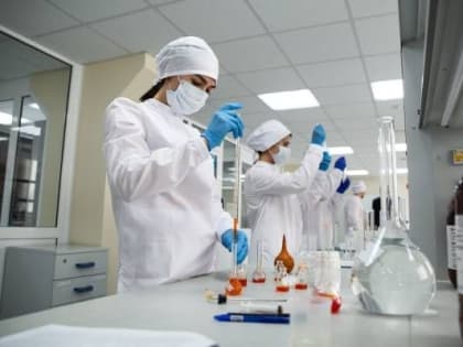 Путин в режиме видеоконференции принял участие в открытии трех фармацевтических производств