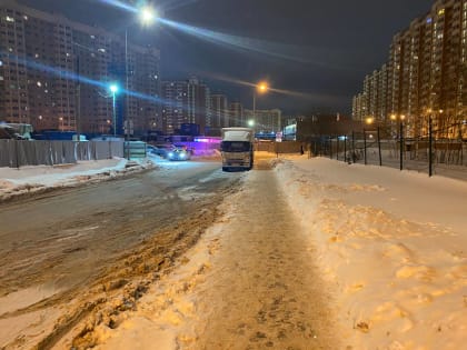 Эвакуацию неправильно припаркованных автомобилей провели в микрорайоне Купелинка