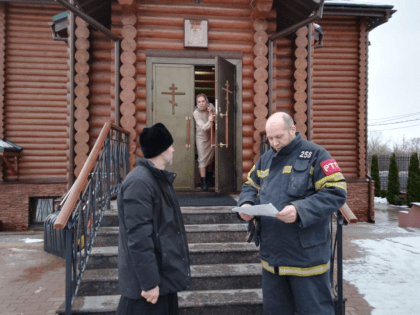 Спасатели проверили пожарную безопасность подольских храмов накануне Крещения