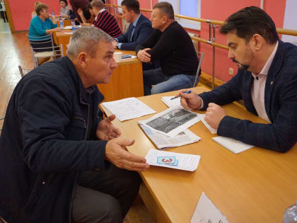 Николай Пархоменко провел встречу с жителями Тучково