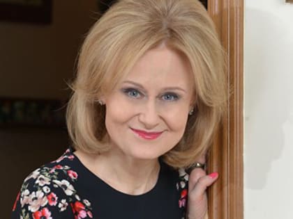 Муж Дарьи Донцовой умер от онкологии