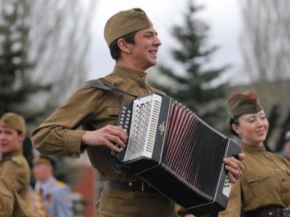 Принимаются заявки на Второй открытый музыкальный военно-патриотический конкурс «Песни военных лет!»