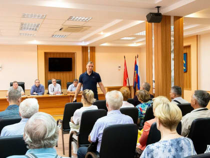 С жителями сгоревшего дома встретились в администрации Подольска