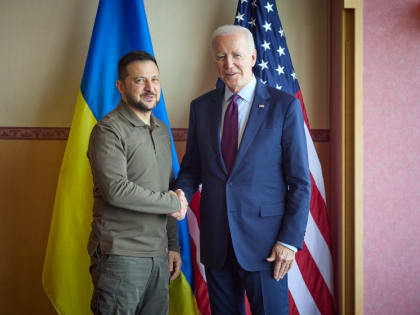 Полковник Макгрегор заявил, что у США оружия осталось на неделю