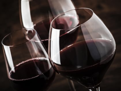 Хирург Умнов назвал ужасные последствия регулярного употребления вина