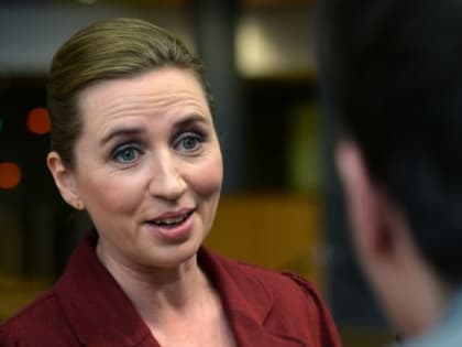 Датский премьер пообещала Украине поставки артиллерии