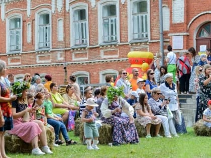 Литературный праздник «Сенокос в Дубровках» в Талдомском округе