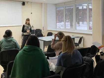 В «Школе будущих родителей» женской консультации в Дедовске прошла лекция «Партнерские Роды»