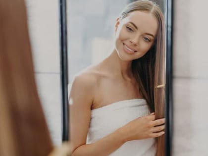 «Ухаживаем за лицом, забываем про шею»: косметолог рассказала, как убрать кольца Венеры