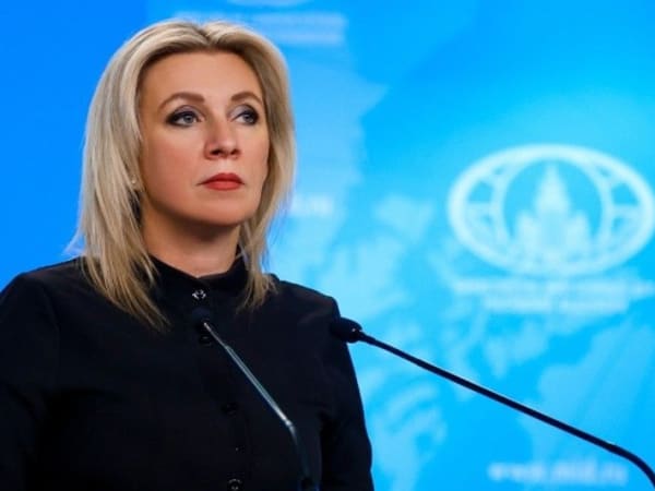 Захарова призвала Зеленского ввести санкции против Степашки и Хрюши