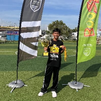 ASHREEQ NIZHARIF BIN AZLAN
