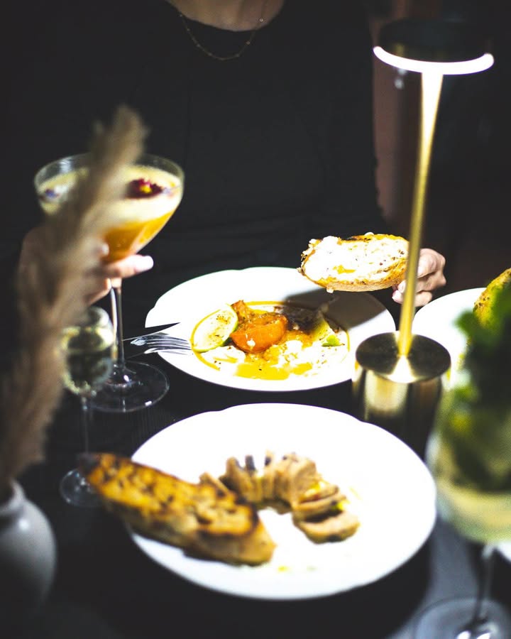 ZAUFAJNI Food & Cocktail Bar