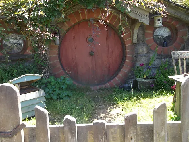 hobbit-house.webp