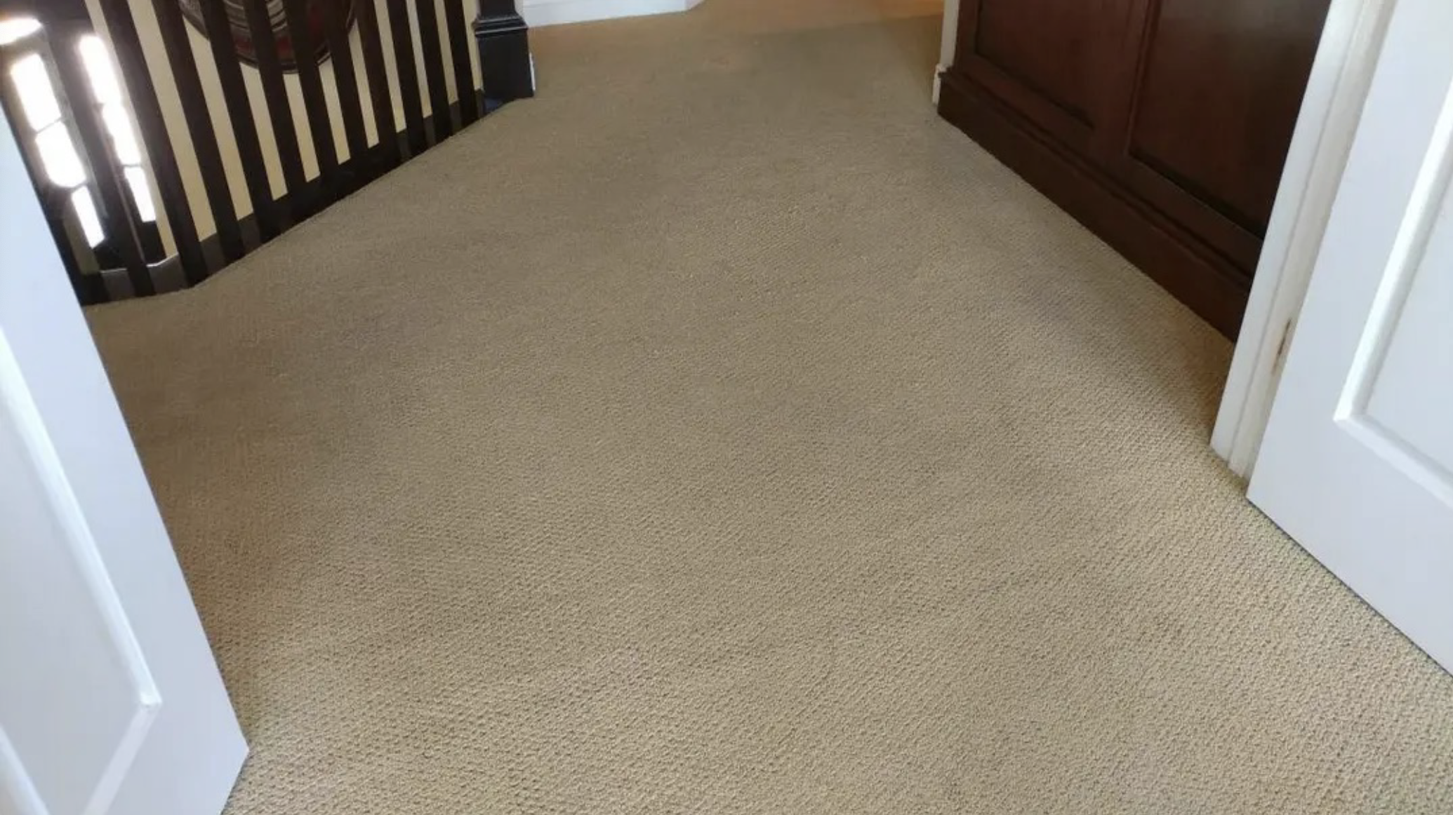 Carpet re-stretching after