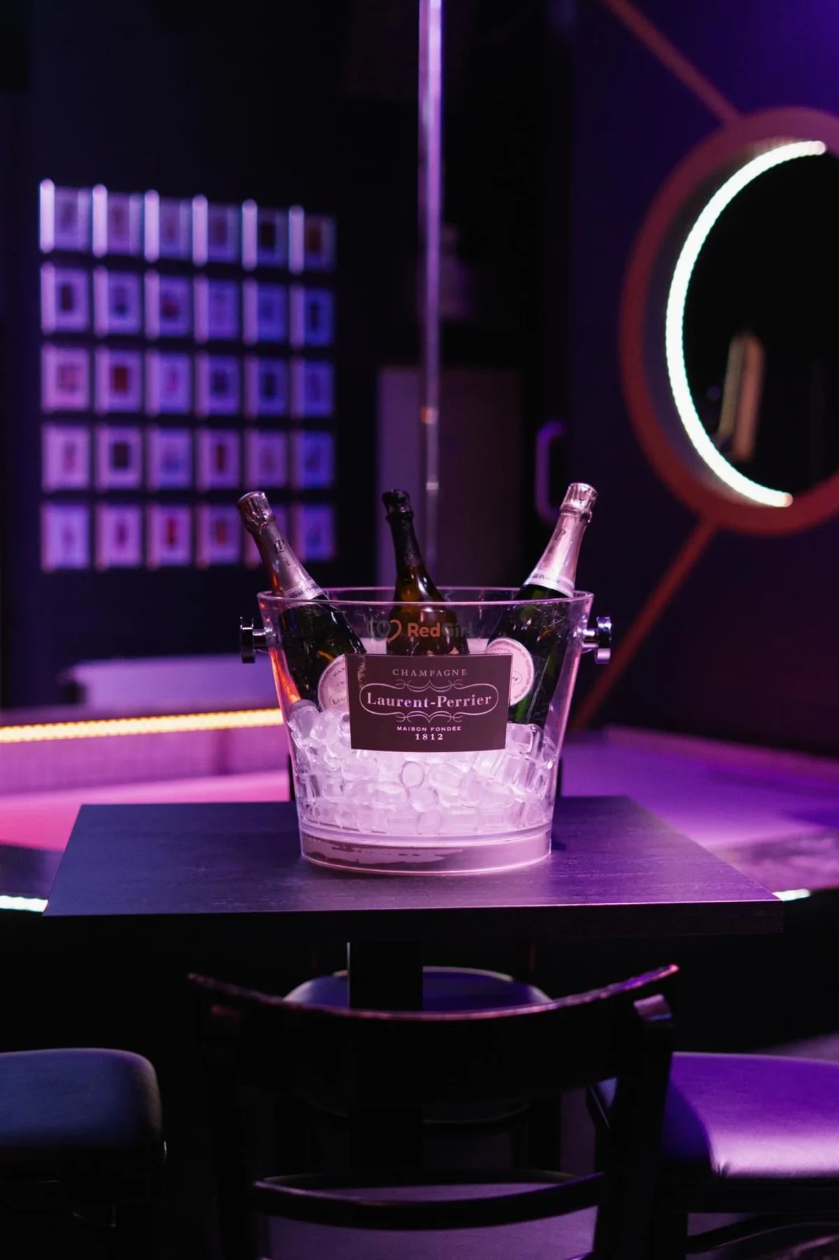 LUX Club & Salon - Photo 2