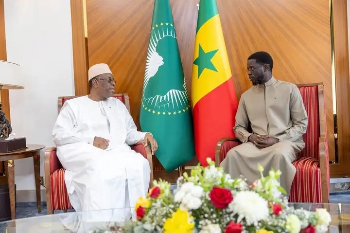 Le collectif des familles des martyrs hausse le ton face à la position du Sénégal à la candidature de Macky Sall à l’ONU  https://senegal7.com/soutenir-macky-sall-cest-endosser-son-passif-le-collectif-des-familles-des-martyrs...