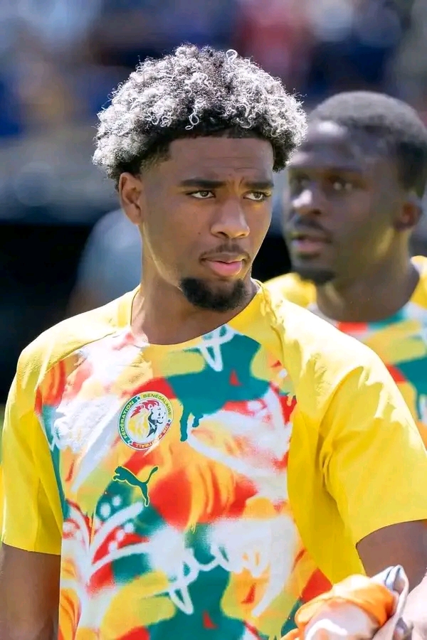 Sports Football  Mercato : Liverpool passe à l’offensive pour Ibrahim Mbaye...