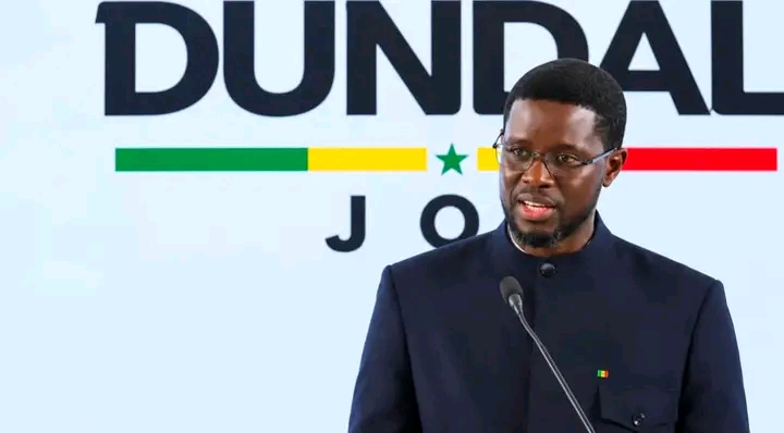 « Je vous l’avais promise… » : Diomaye à la Jeunesse...