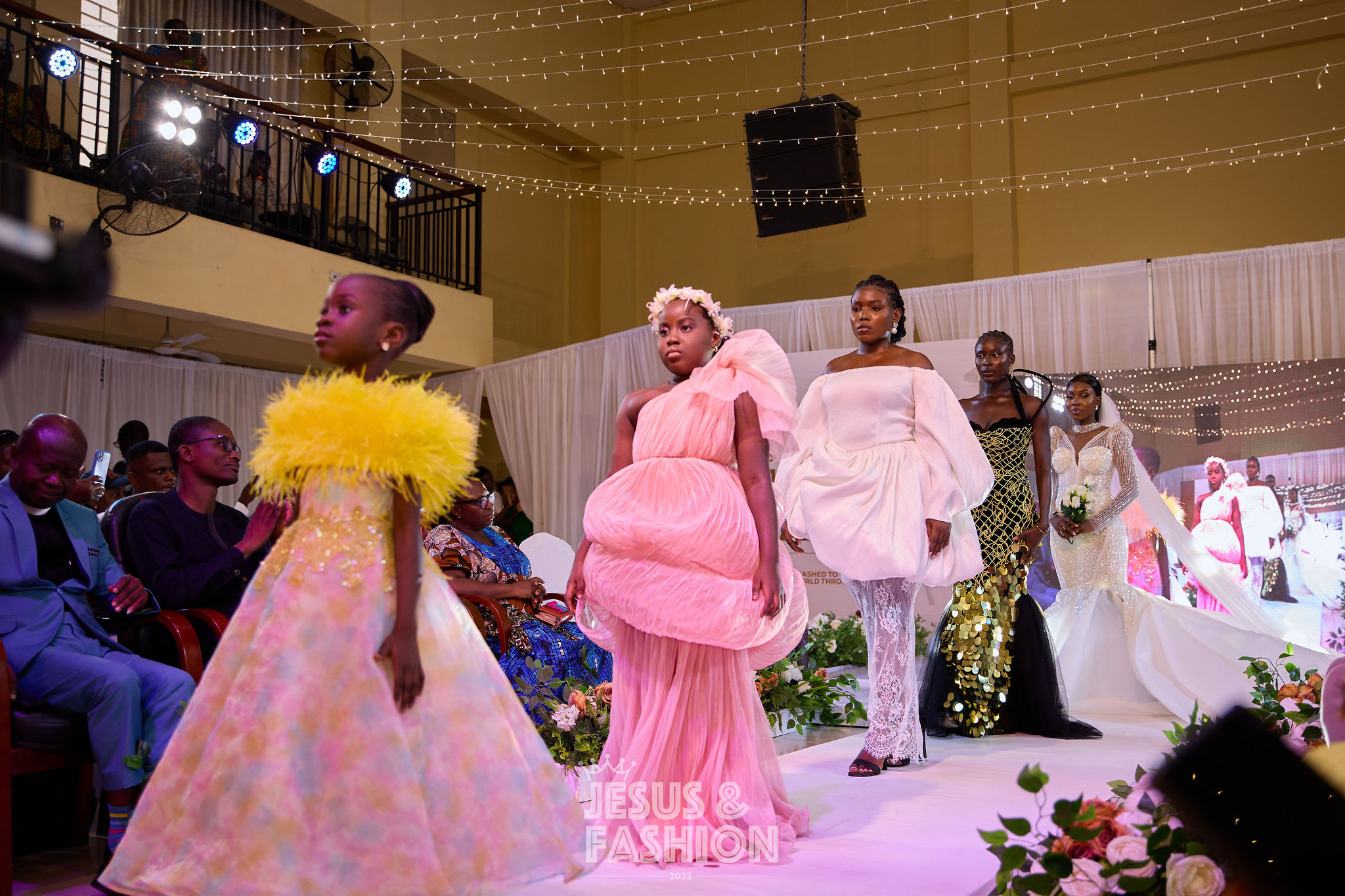 Jesus & Fashion gallery image 5