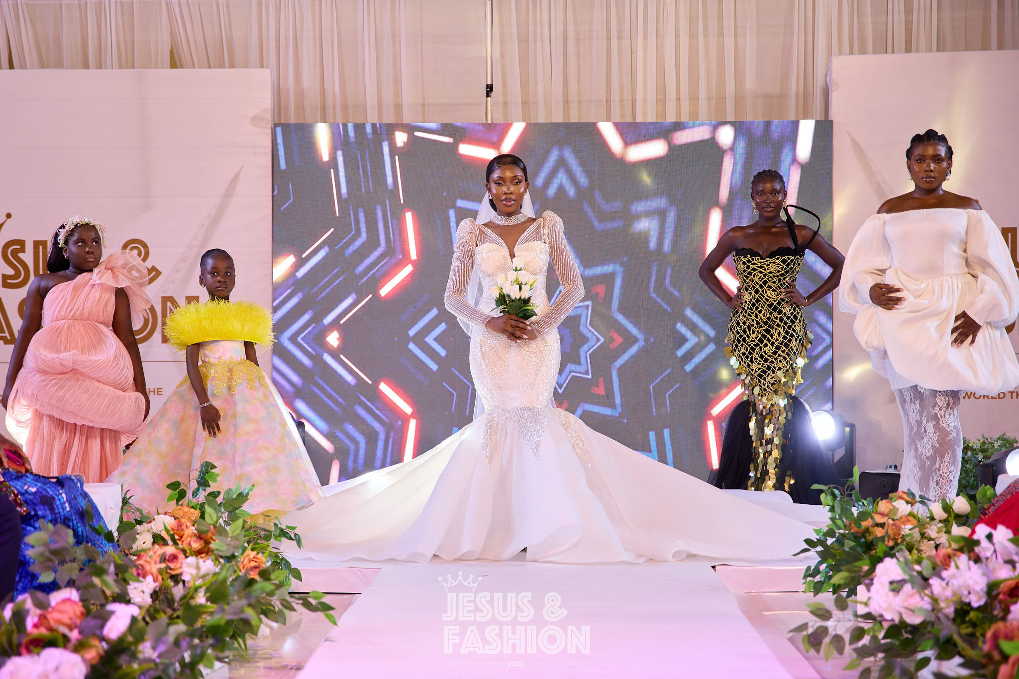 Jesus & Fashion gallery image 12