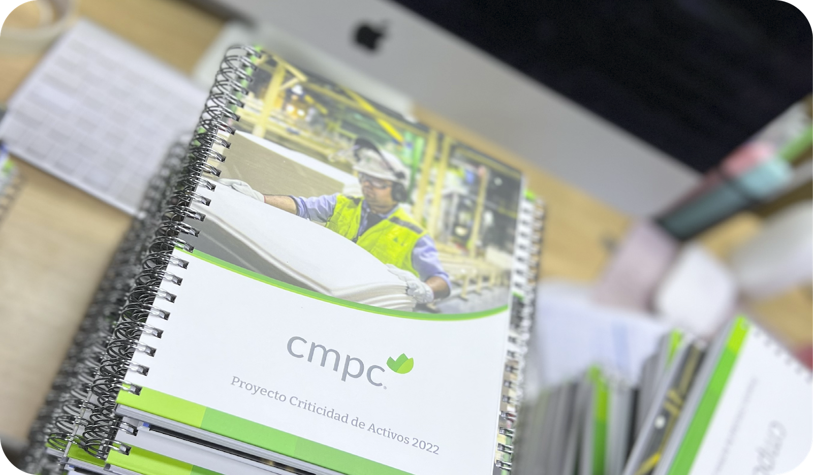 Cuadernos corporativos producidos durante los primeros pedidos de PlayExpress