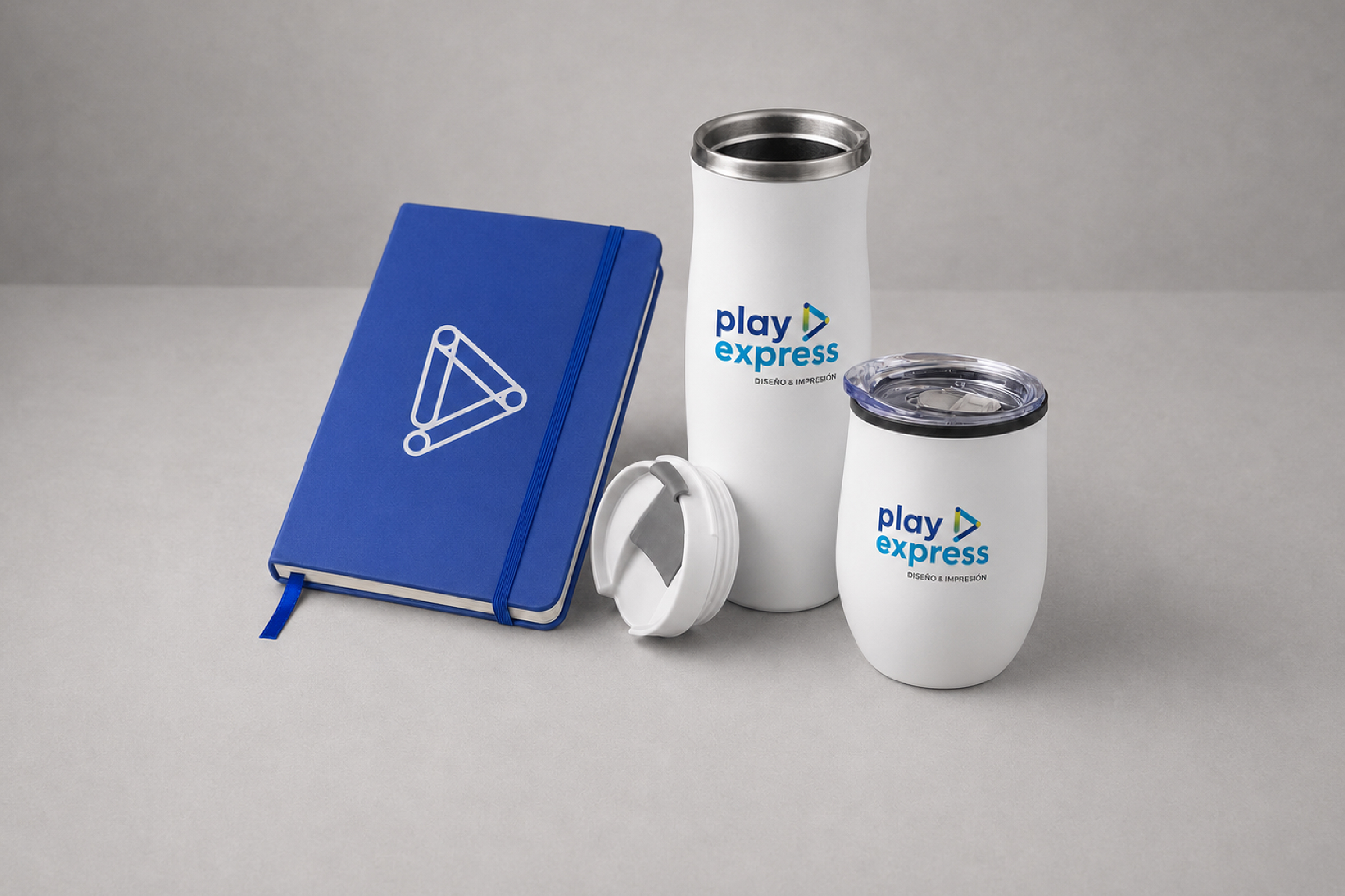 Regalos corporativos personalizados con la marca Play Express