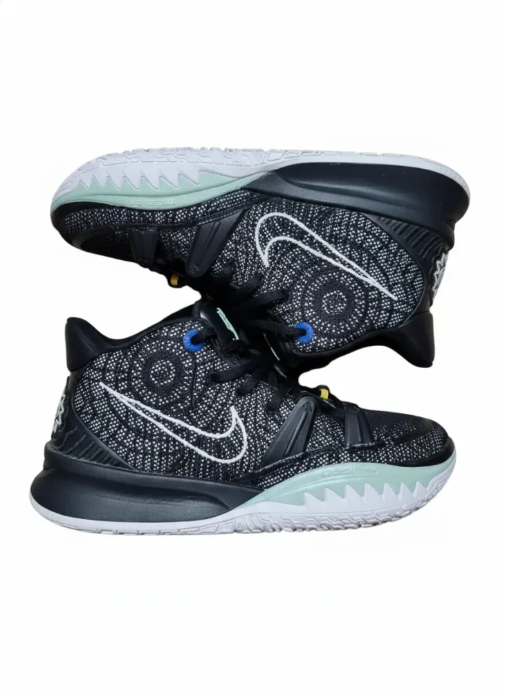 Nike Kyrie 7