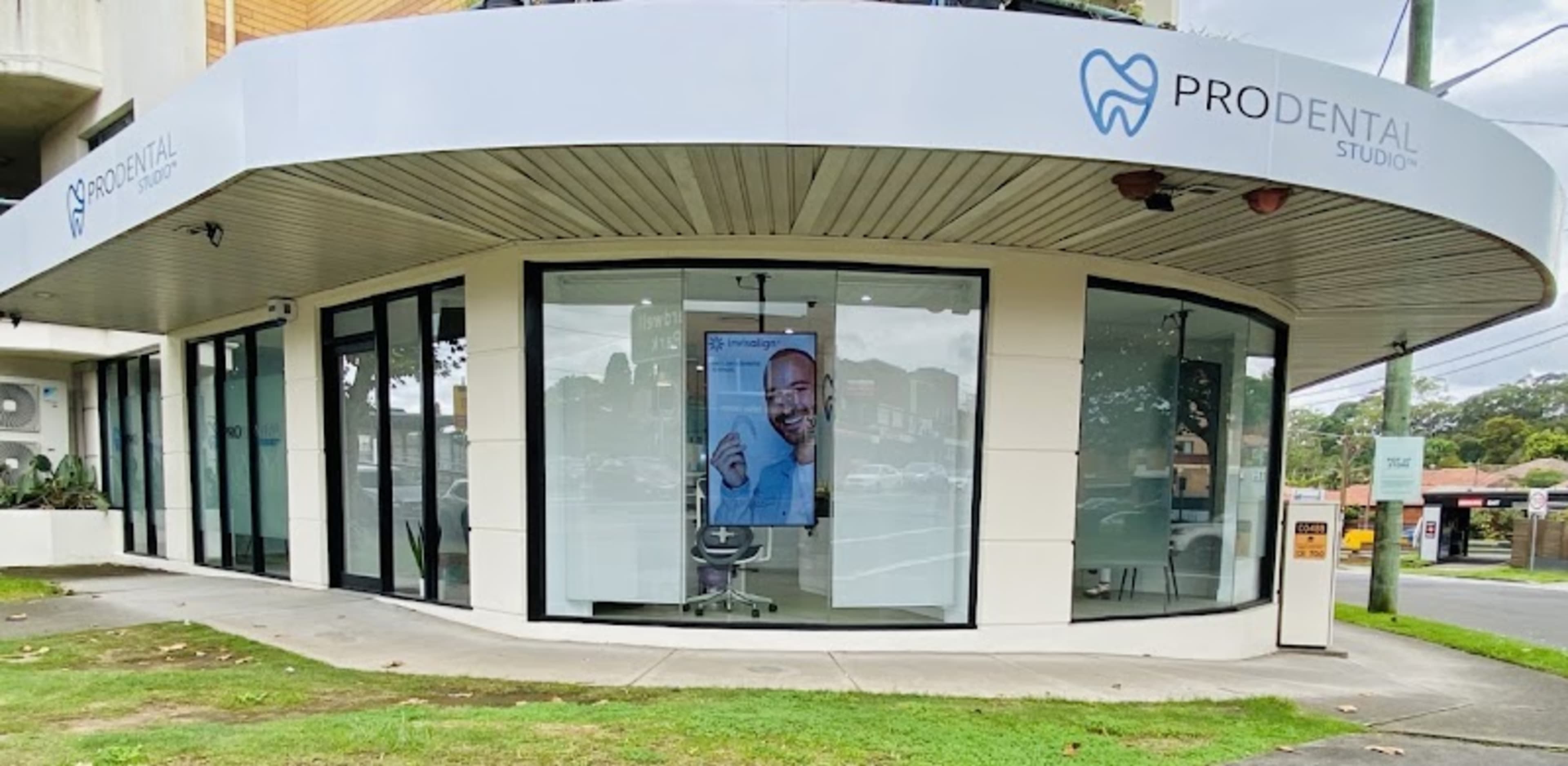 listing card gallery