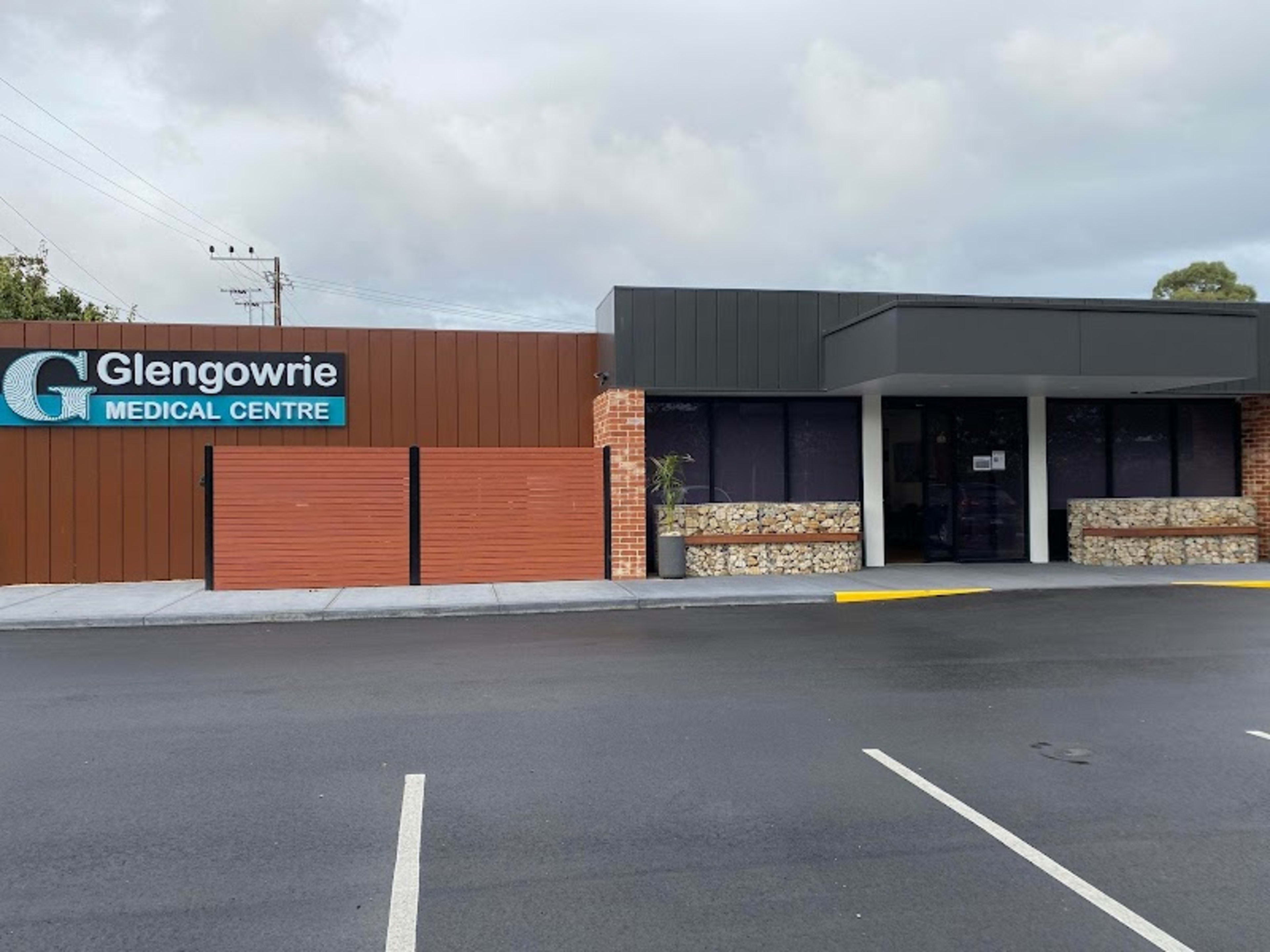 listing card gallery