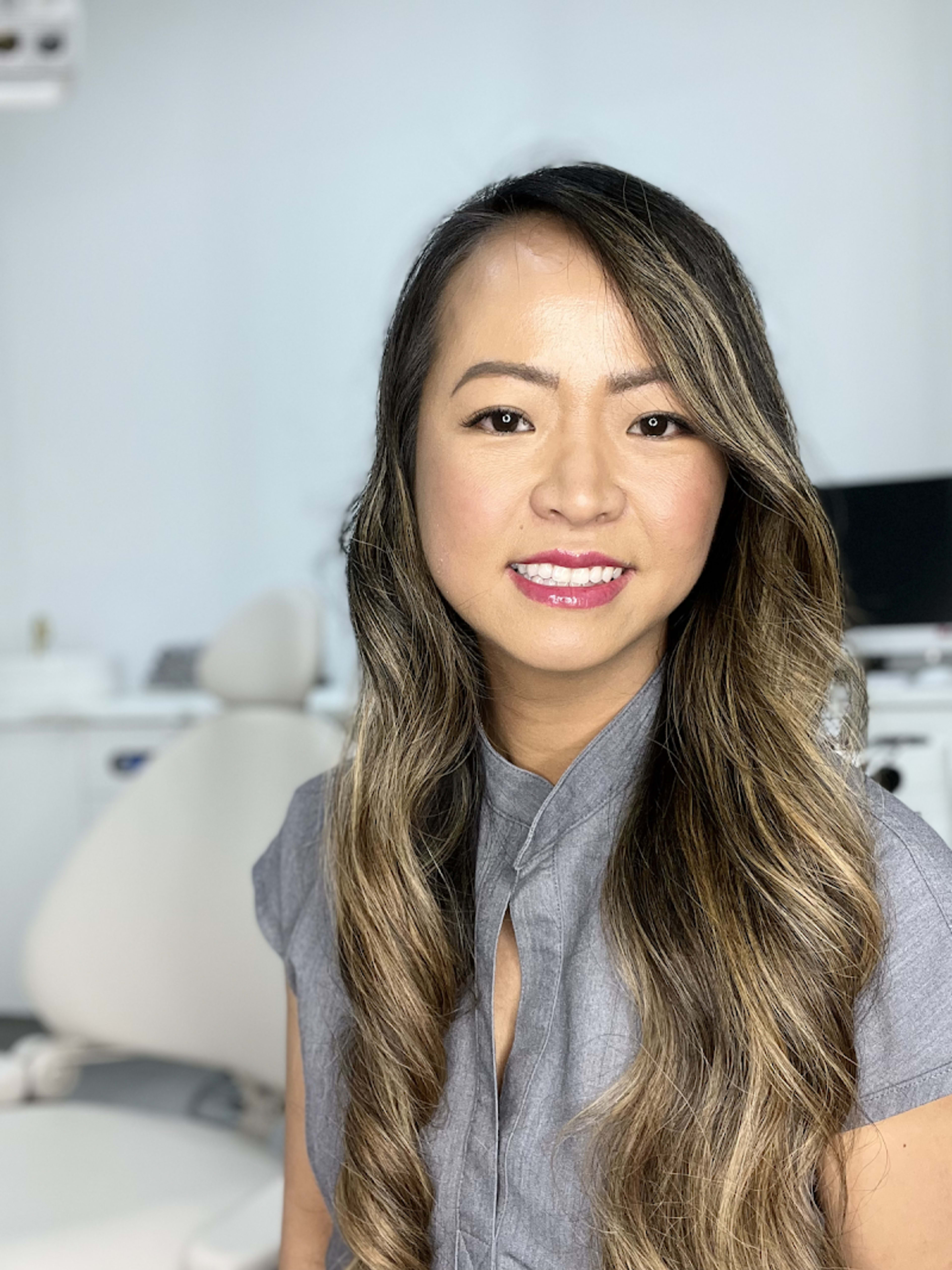 listing card gallery