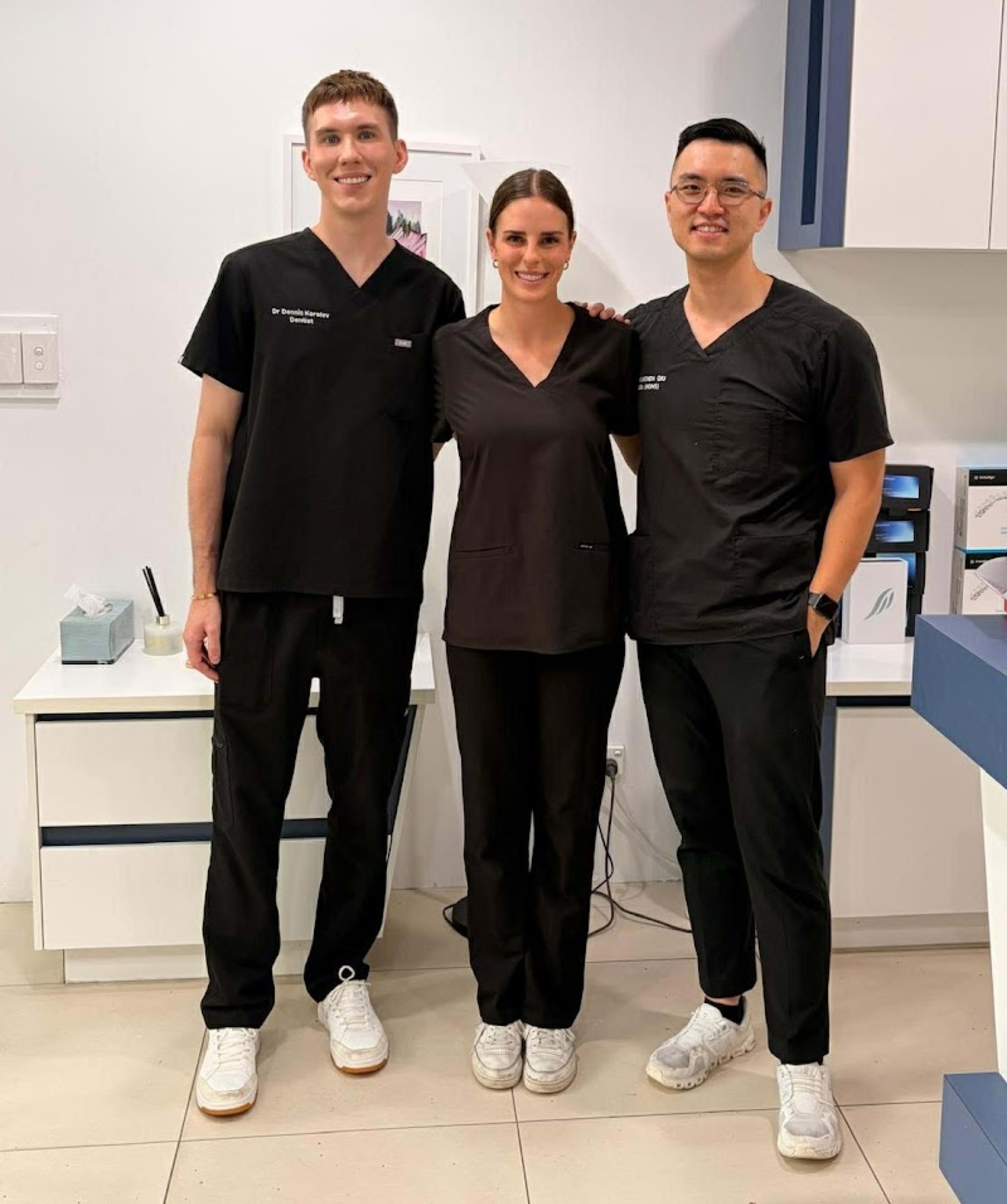 listing card gallery