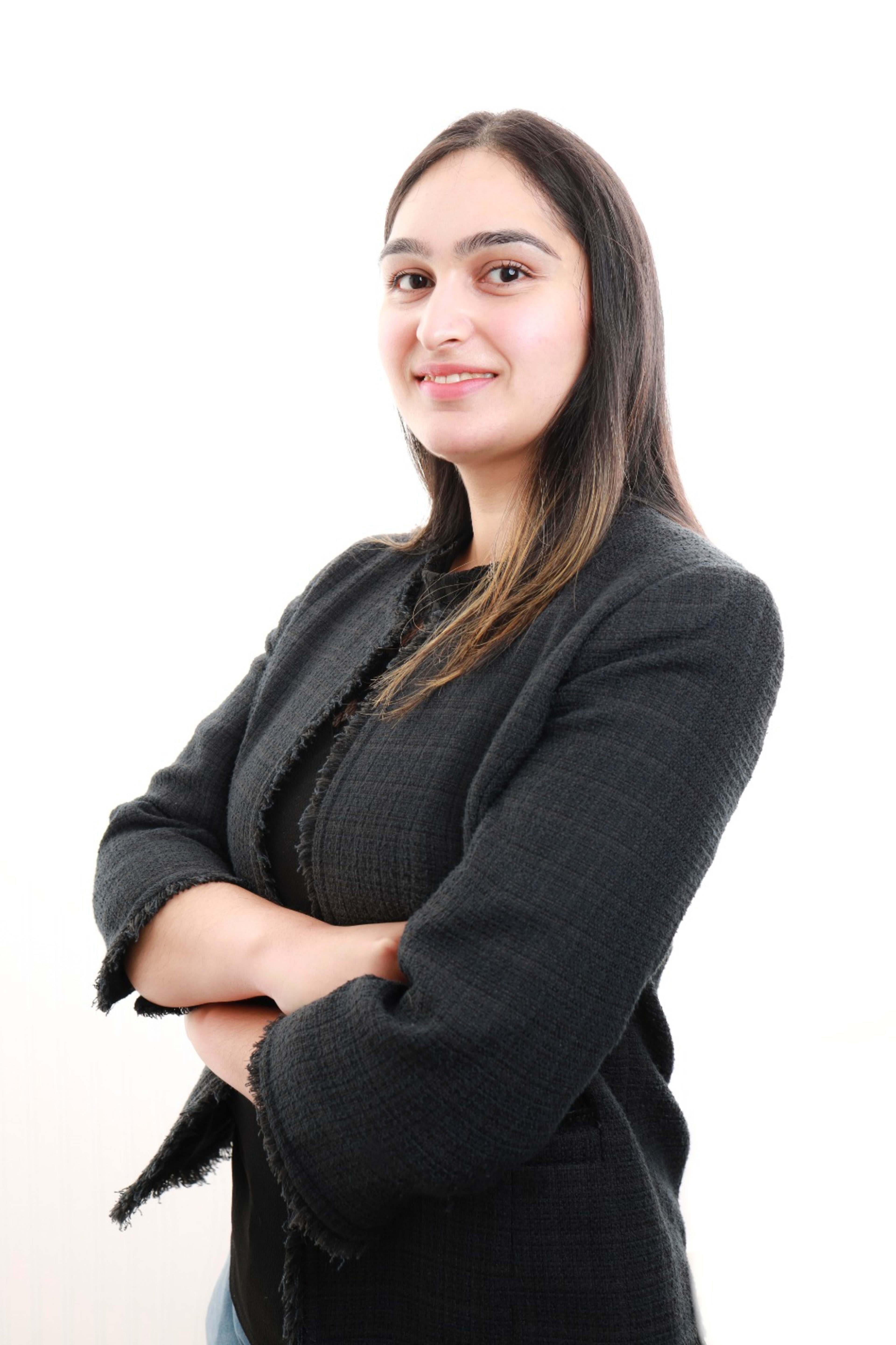 Dr Shiny Singh