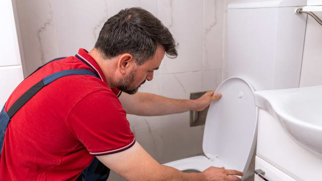 Débouchage WC en urgence 24h/24
