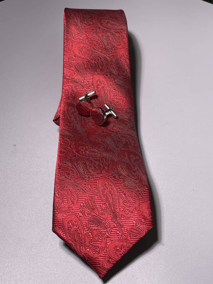 POCKET HANDKERCHIEF & CUFLINKS - 3 PIECE TIE