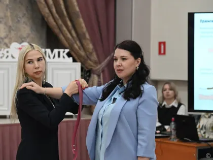 Сотрудники администрации Октябрьского района прошли обучение навыкам оказания первой помощи