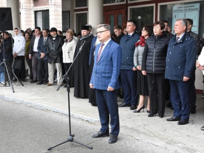 В Барнауле прошла памятная акция в честь жертв терроризма