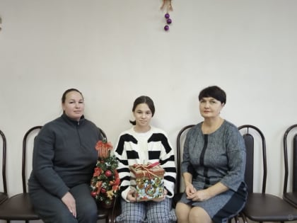 В Центральном районе Барнаула вручают новогодние подарки детям