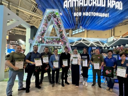 Делегация Алтайского края побывала на форуме фонда «Все для Победы»